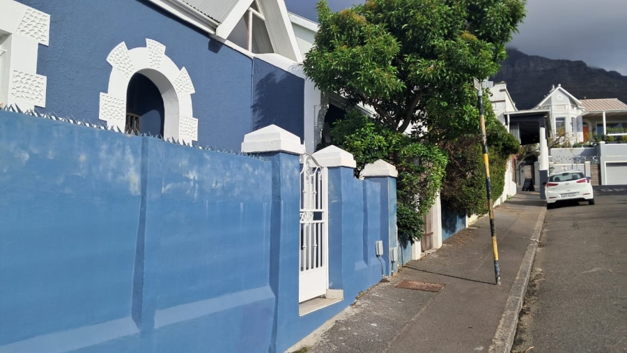 To Let 2 Bedroom Property for Rent in Woodstock Western Cape